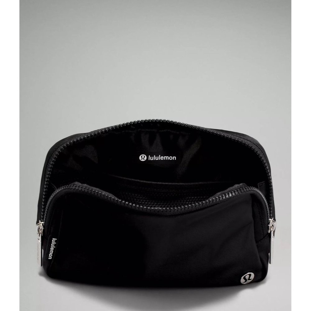 Lululemon everywhere belt bag black 2L-new with tag - Picture 4 of 10